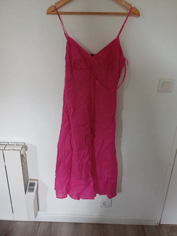 Robe fushia longueur sous genoux