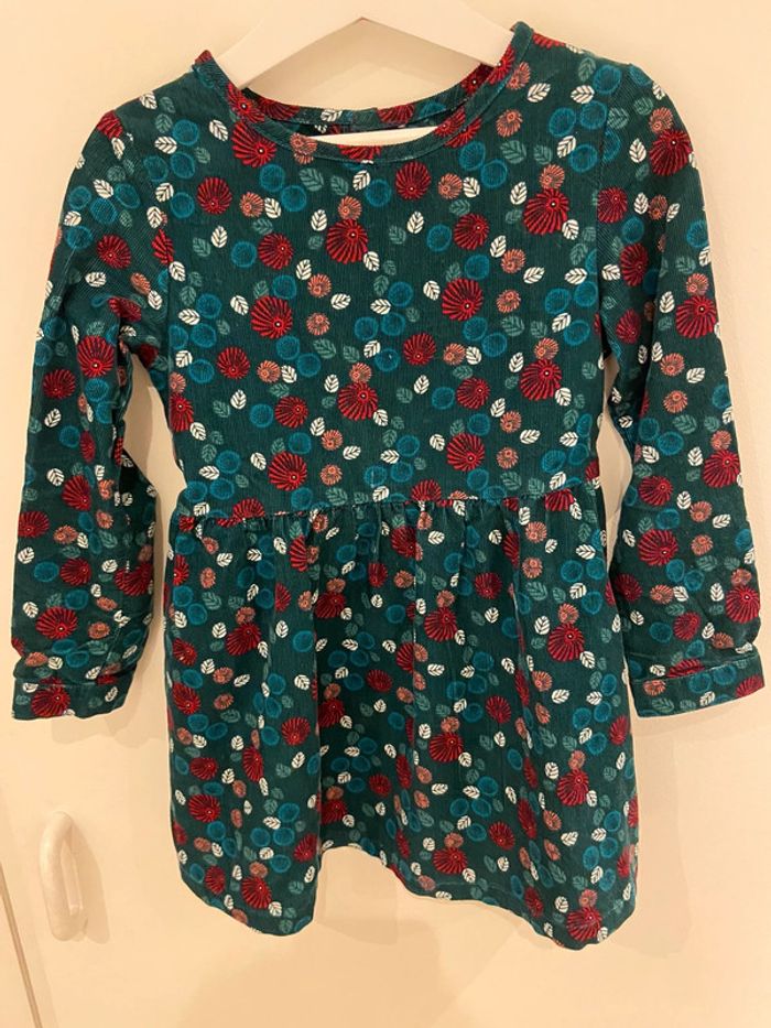 Robe velours Okaïdi 4 ans très peu portée
