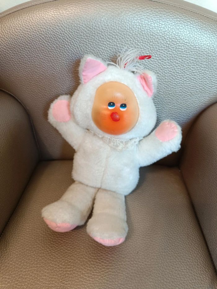 Peluche chat blanc