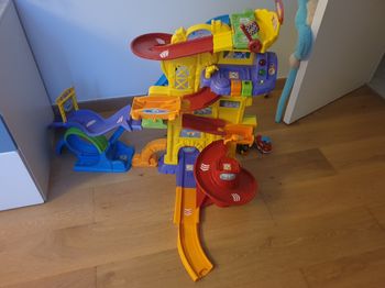 Circuit Maxi Looping Tut Tut Bolide Vtech + voitures