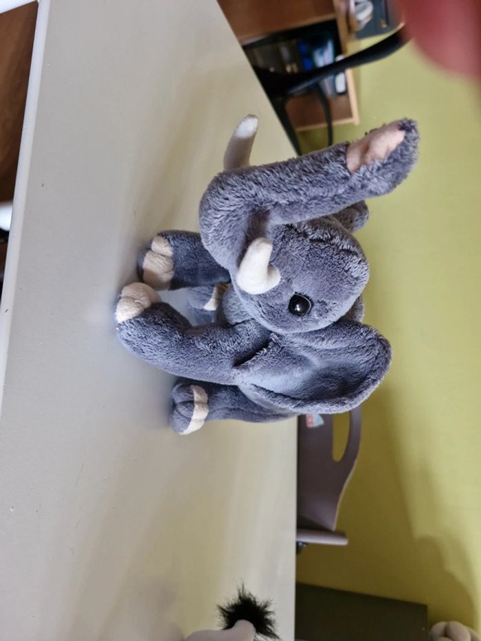 Peluche éléphant