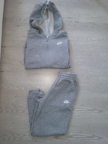 Ensemble jogging nike