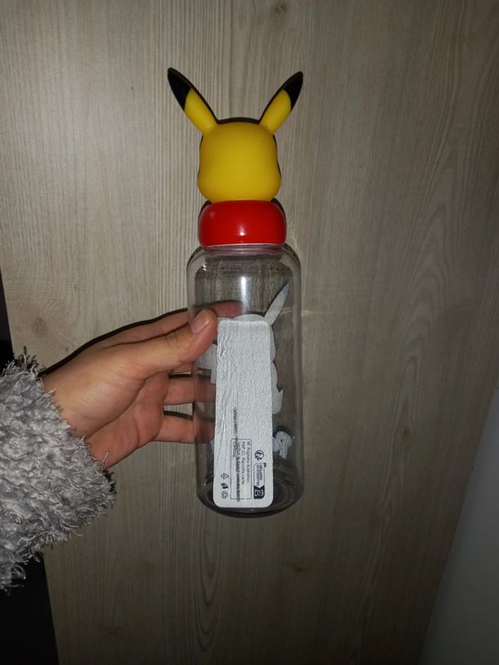Gourde neuve pokemon pikachu - photo numéro 3