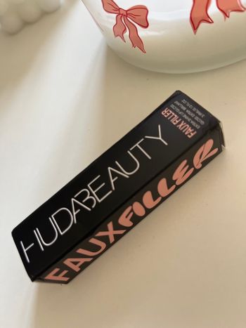 Gloss faux filler Huda beauty 