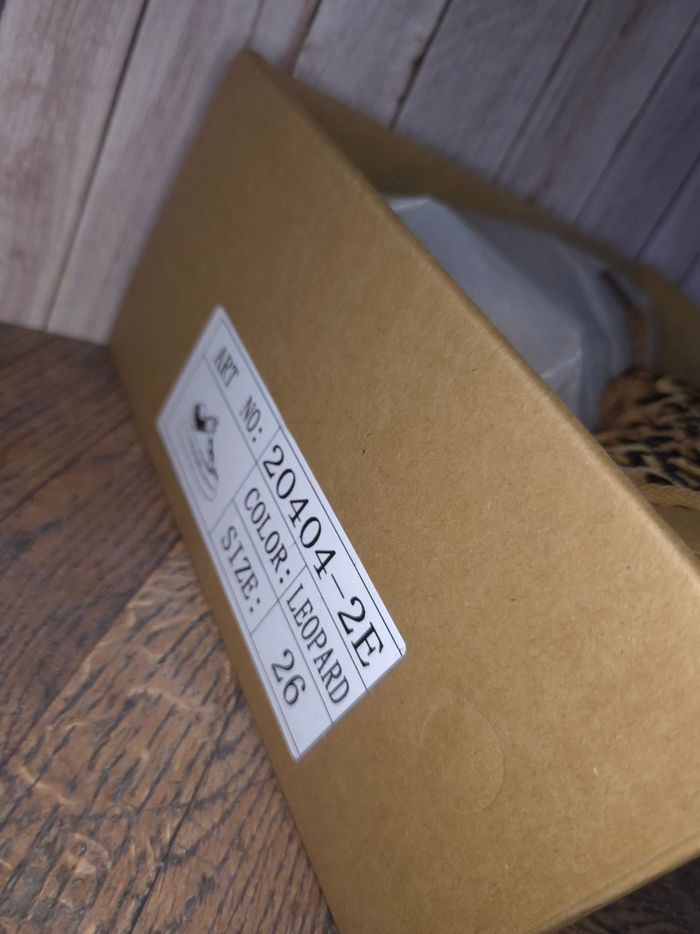 Baskets polaires filles léopard tendances - Taille 26 - NEUVES 🌟 - photo numéro 4