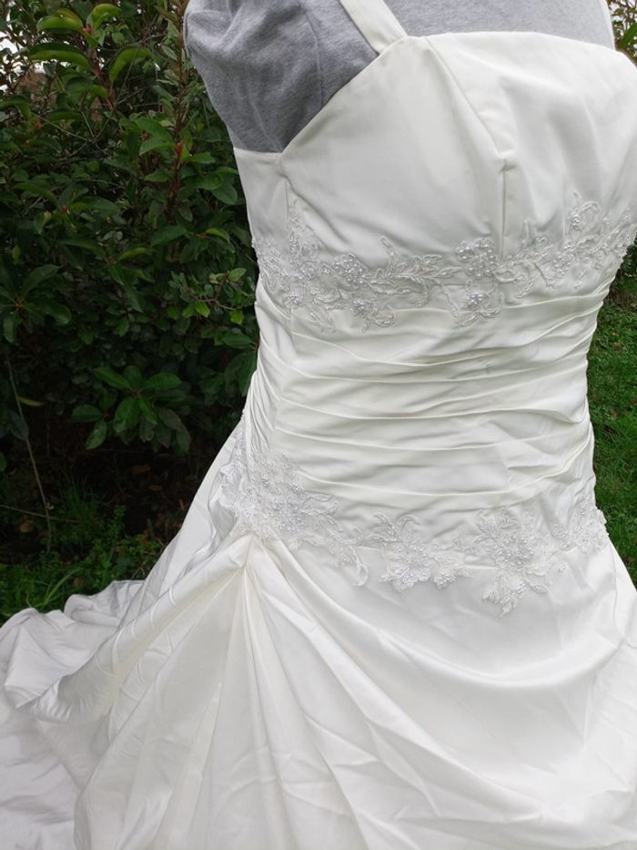 robe de mariée taille 48/50 - photo numéro 6