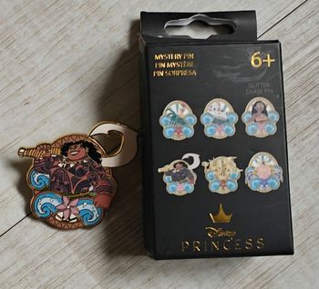 Pin's loungefly 