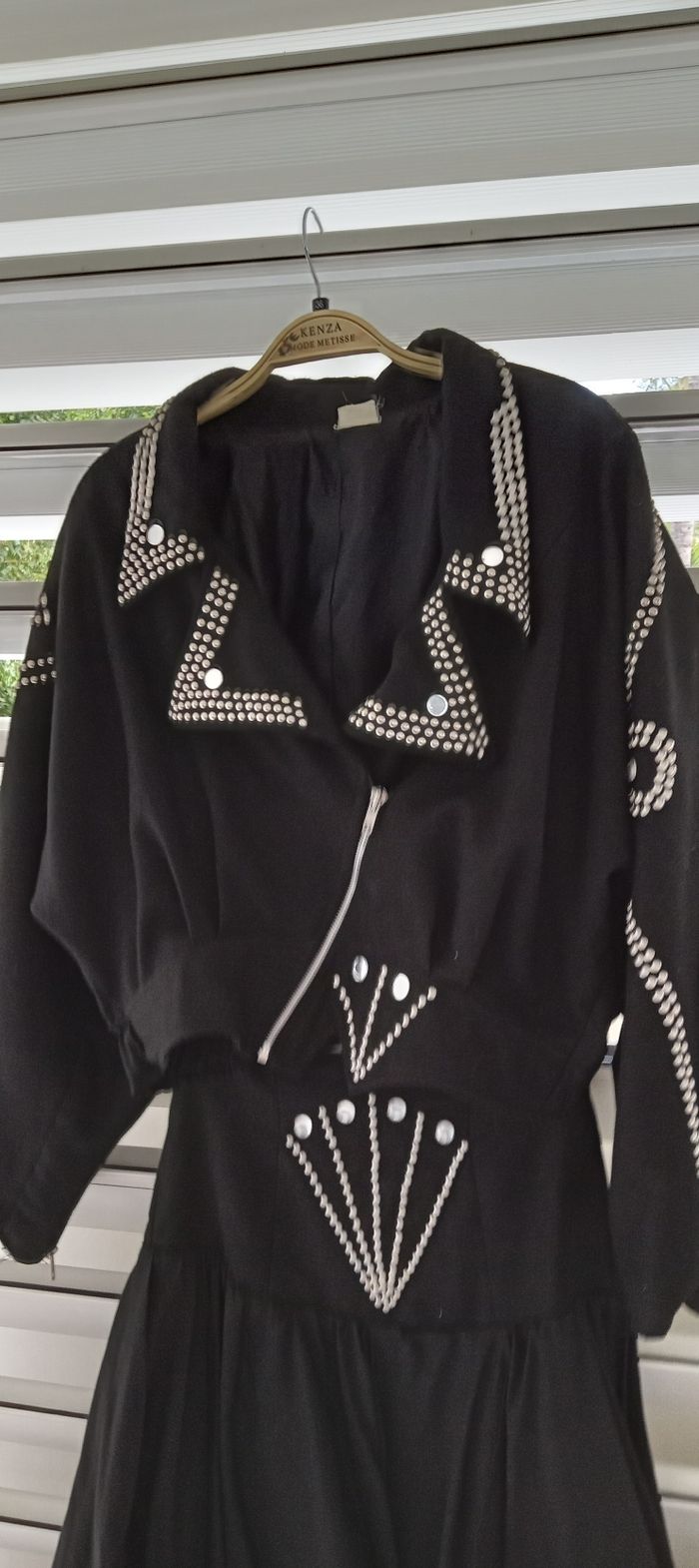 Vêtements femmes - photo numéro 2