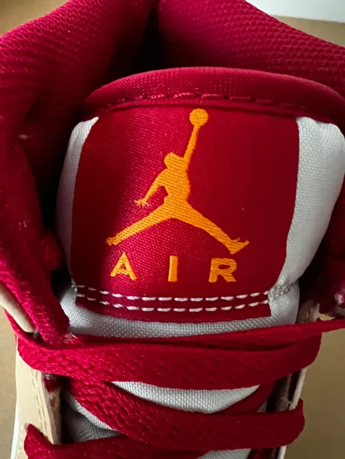 Nike Air Jordan 1 Mid Light Cardinal Curry - 39 - photo numéro 7