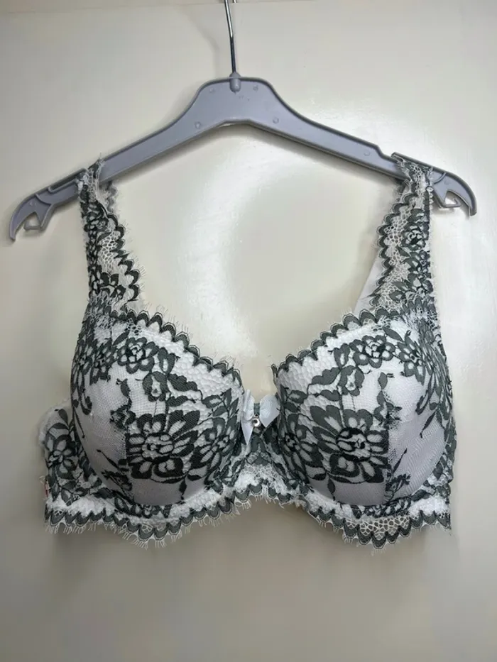Soutien-gorge 90C
