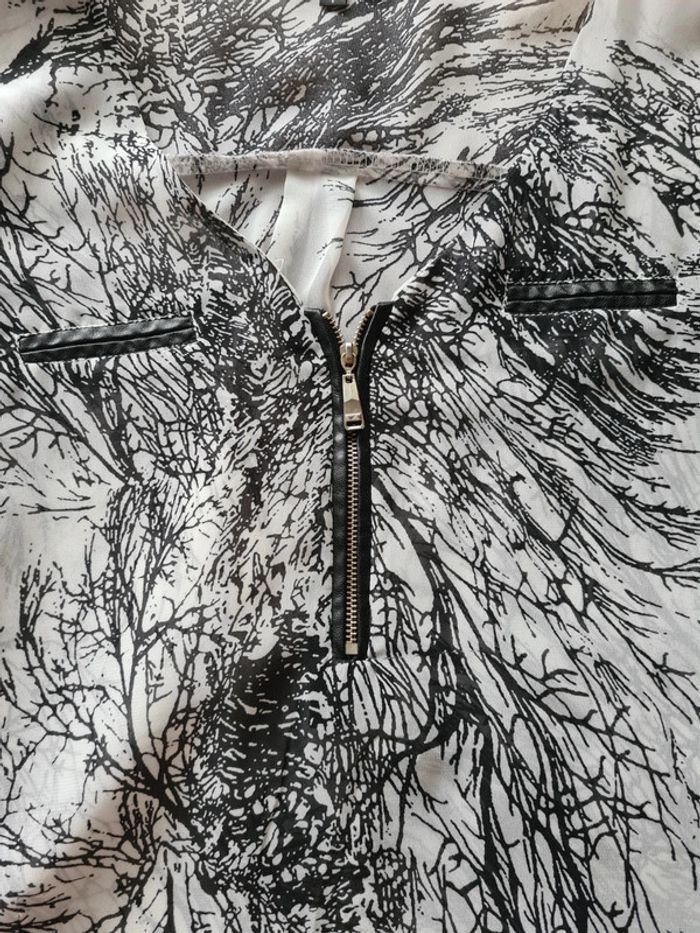 Blouse blanche et noire - photo numéro 3