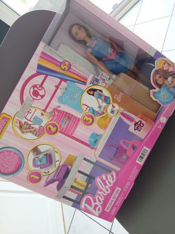 Barbie et sa boutique