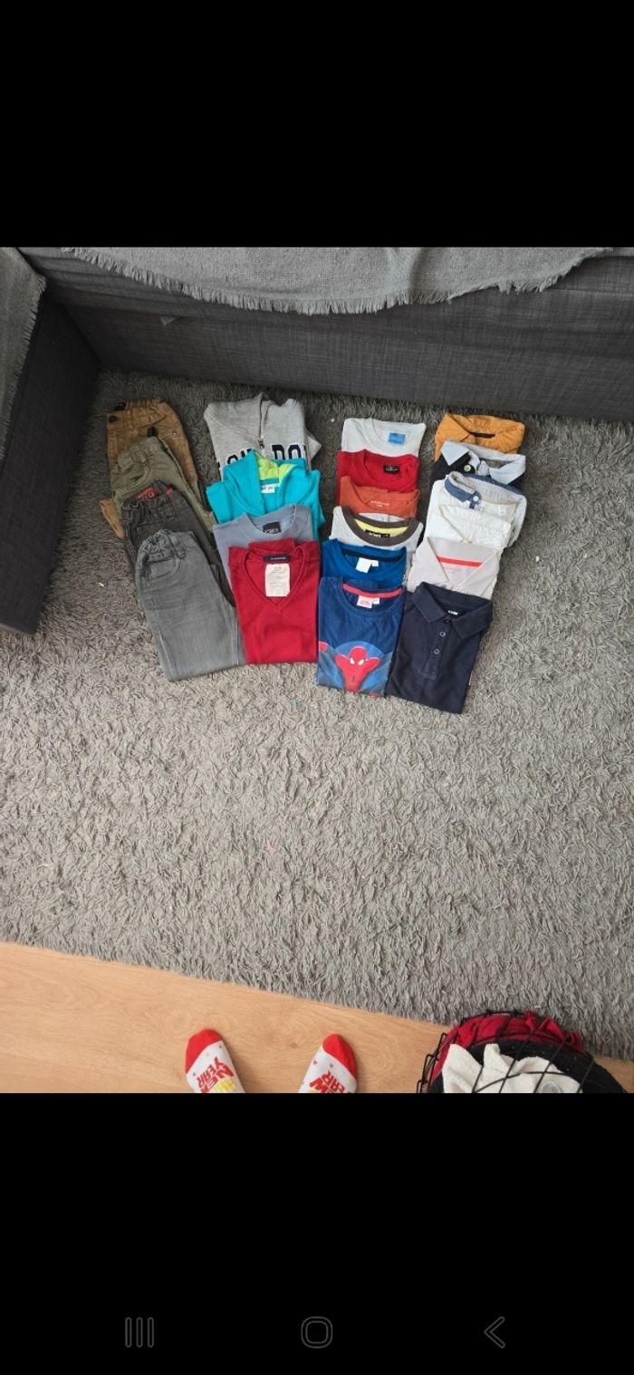 Lot de vêtements garçon 8 ans (20 pieces)