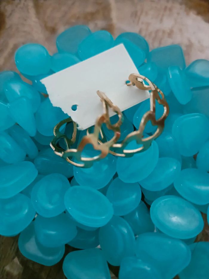 Boucles d'oreilles fantaisie coeurs - photo numéro 2