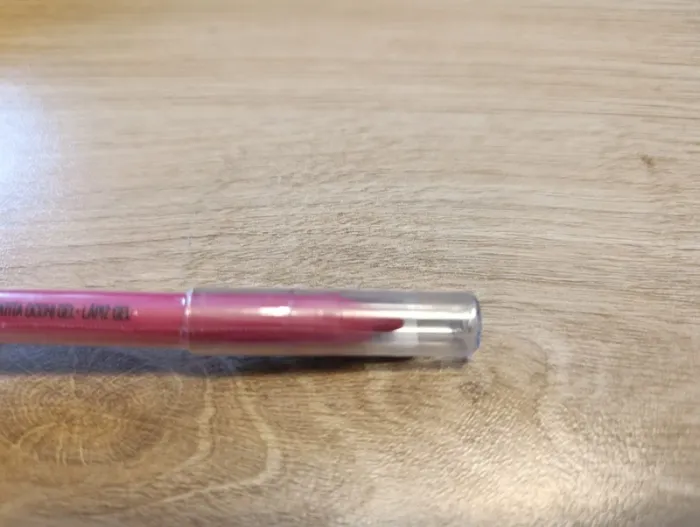 Crayon Liner rose - photo numéro 4