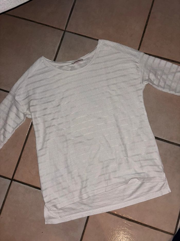 Haut femme - photo numéro 1