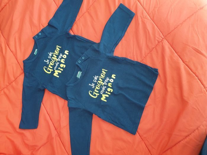 2 tshirts 9 mois