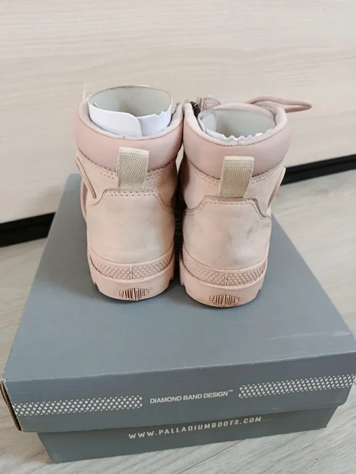 Baskets d'hiver Palladium rose pointure 32 - photo numéro 3
