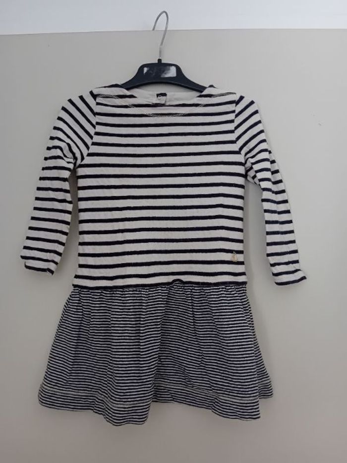 Robe 2 ans