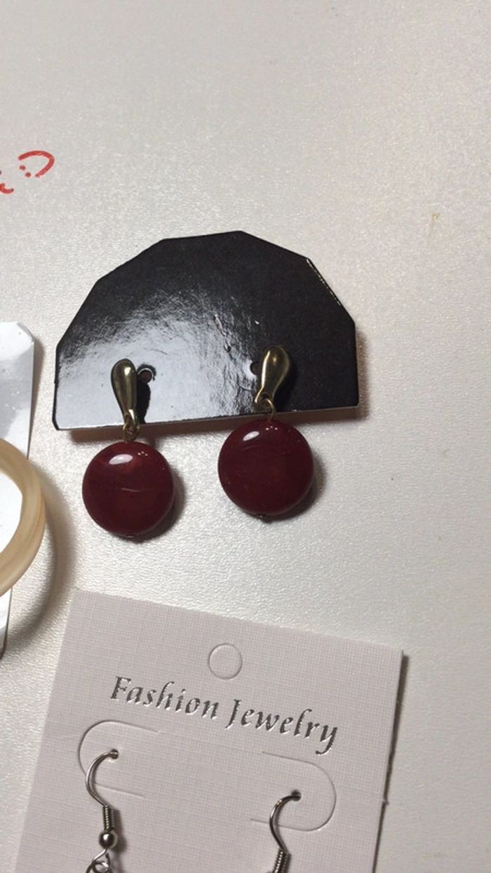 Lot de 4 paires de boucles d’oreilles neuve idee cadeau brillant pendant percé - photo numéro 5