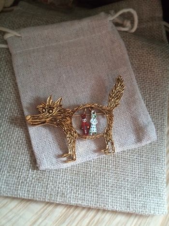 Broche le loup du petit chaperon rouge