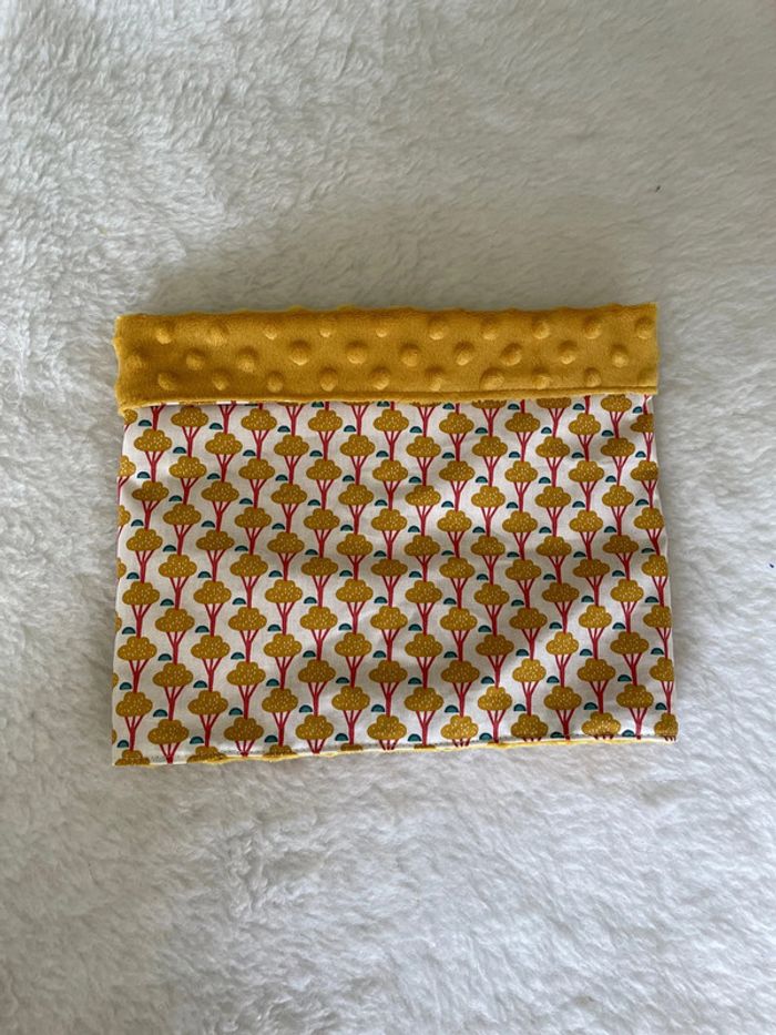 Snoods jaune arbre