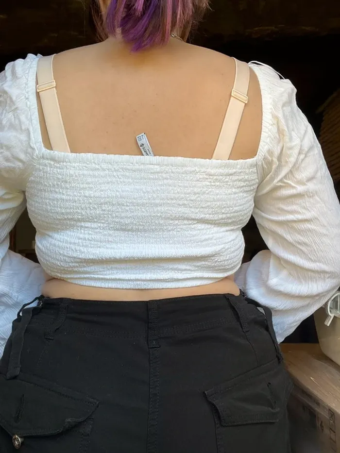 Haut crop blanc fluide la je longue - photo numéro 2