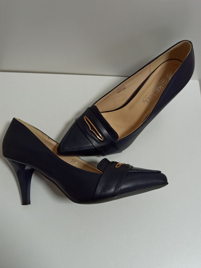 Escarpins bleu marine Neuf - photo numéro 4