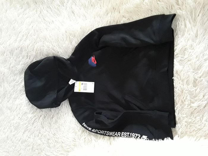 SWEAT À CAPUCHE NIKE NEUF TAILLE 8-10 ANS - photo numéro 6