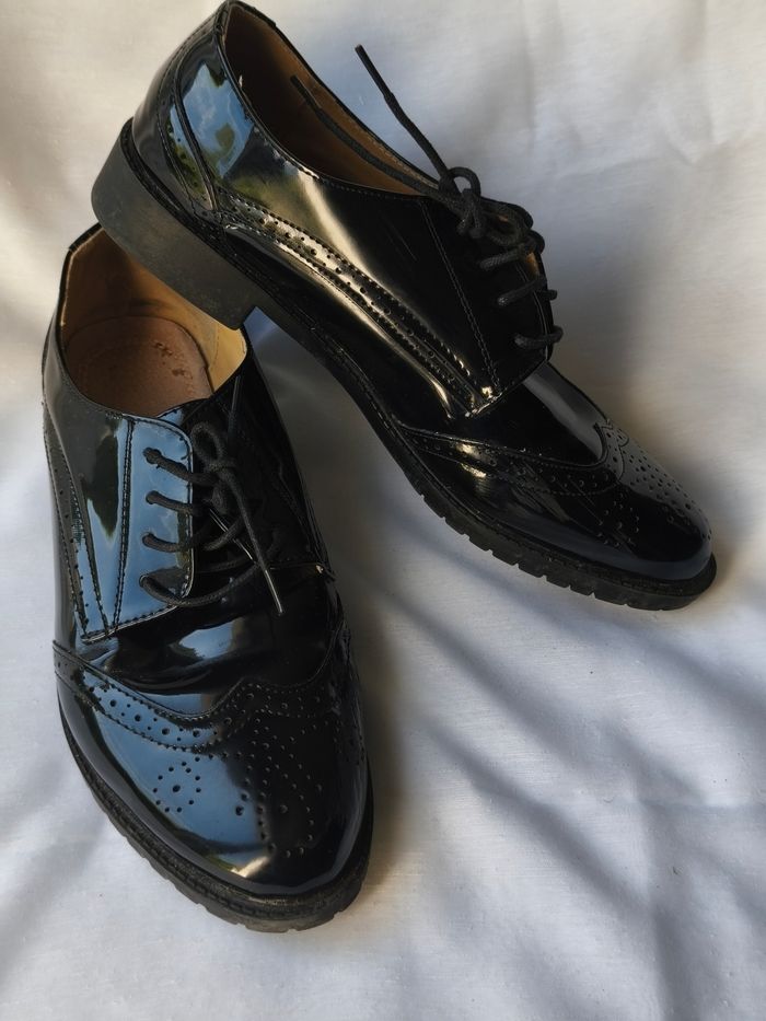 Richelieux oxford vernis noir P40 - photo numéro 1