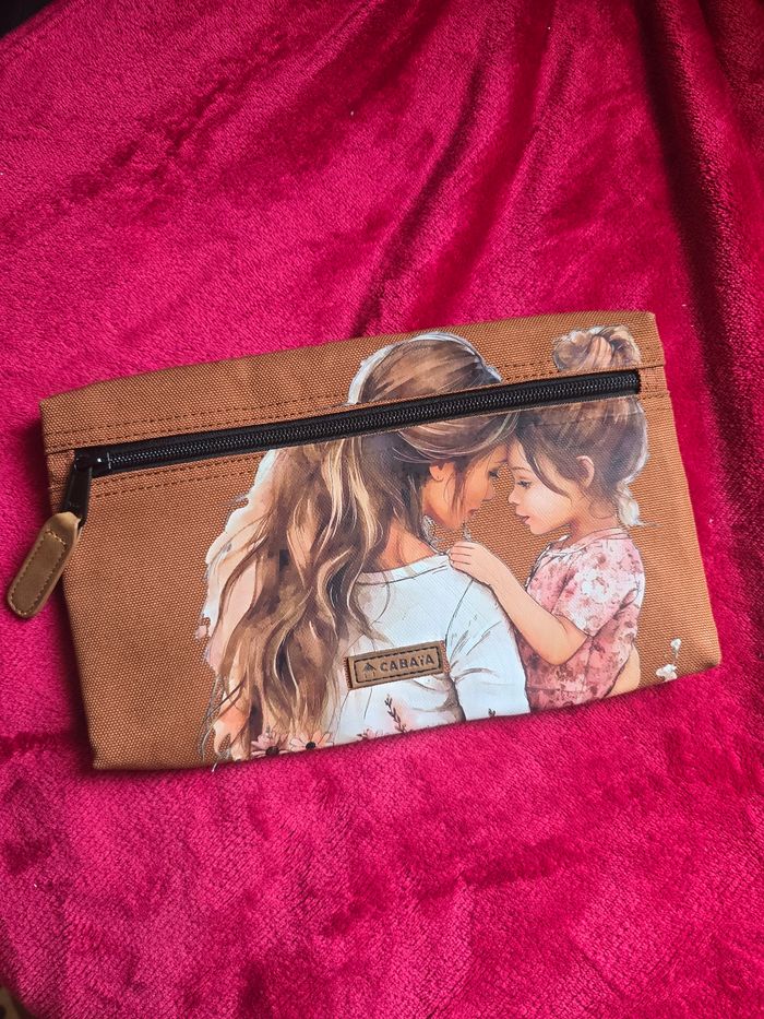 Pochette avant Cabaia Customisé mère fille