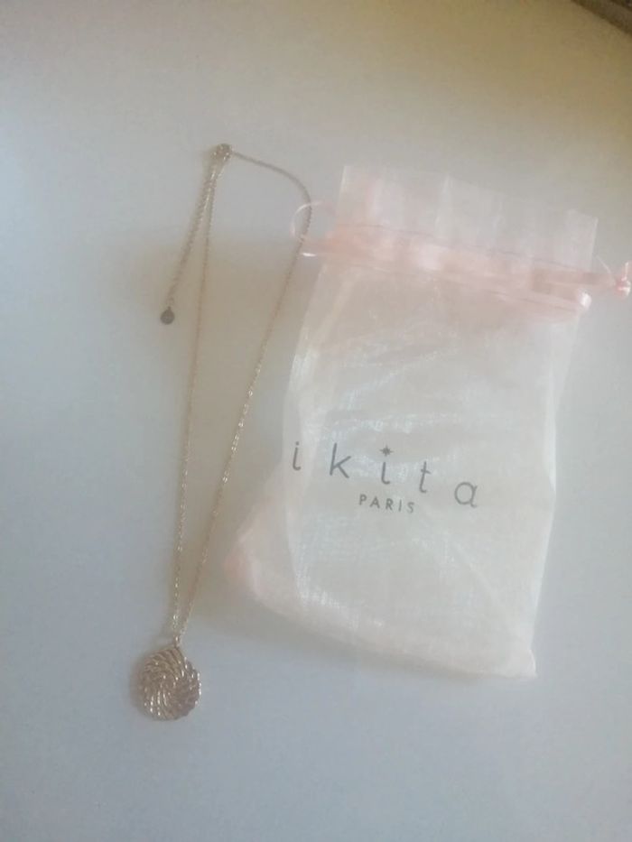 🌸Collier chaîne acier doré pampille texturée "Ikita" Neuf 🌸 - photo numéro 3