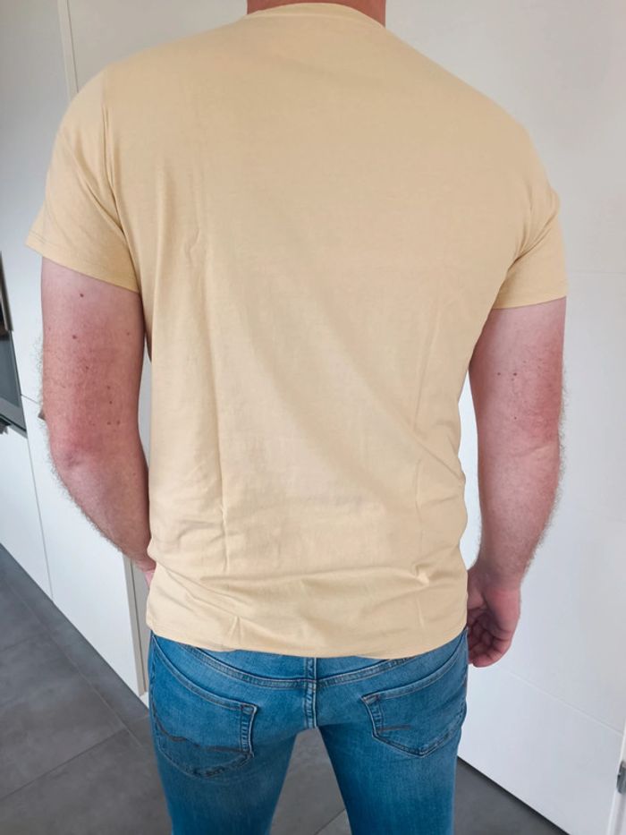 T-shirt taille m - photo numéro 2