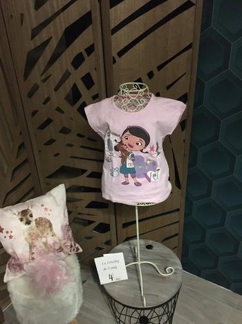 T-shirt fille 4 ans Docteur la peluche