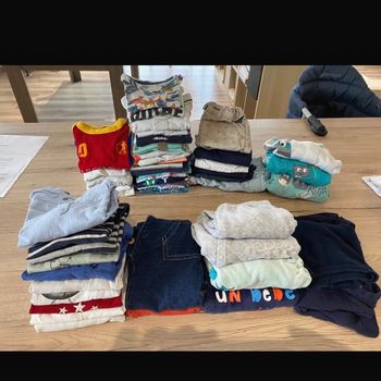 Lot vêtements 6 mois garçon 50 pièces
