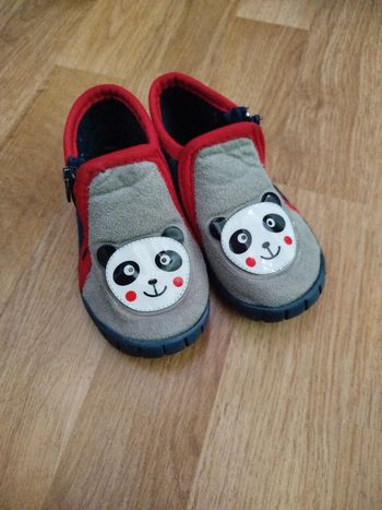 Chaussons taille 22