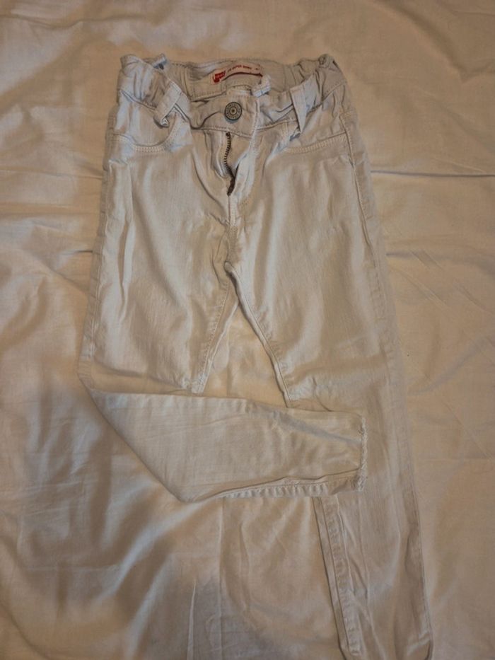 Jean levi's blanc 8ans