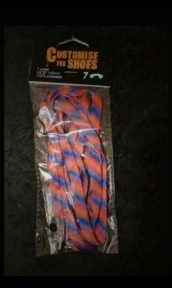 Paire de lacets neuf