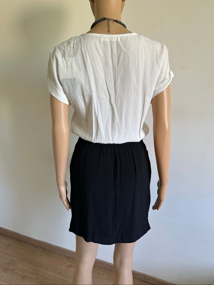 Robe noire et blanche neuve Naf Naf taille 36 (valeur 50€) - photo numéro 5