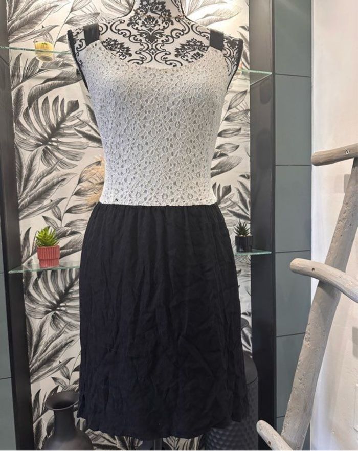 Robe dos nu mango - photo numéro 2