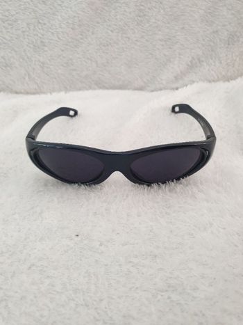 Lunette soleil bébé