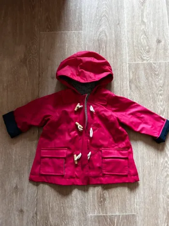Veste imperméable petit bateau rouge taille 12 mois