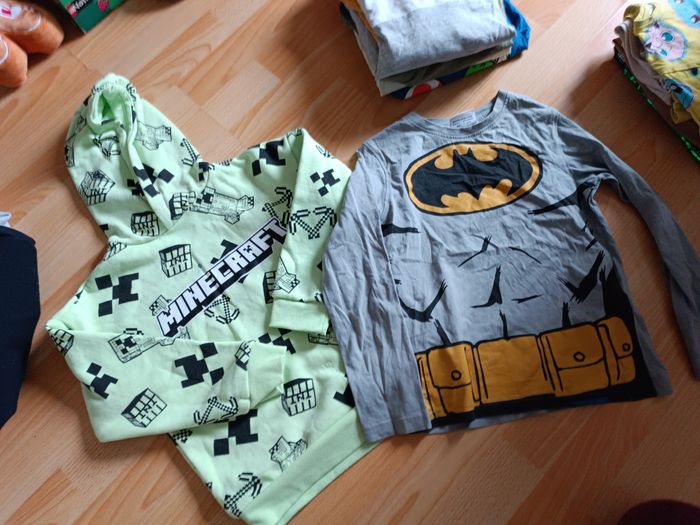Gros lot de vêtements en 7/8 ans garçon - photo numéro 4