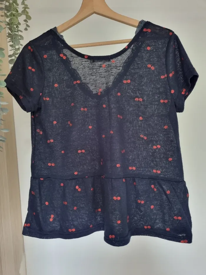 Blouse / Tee-shirt manche courte cerises