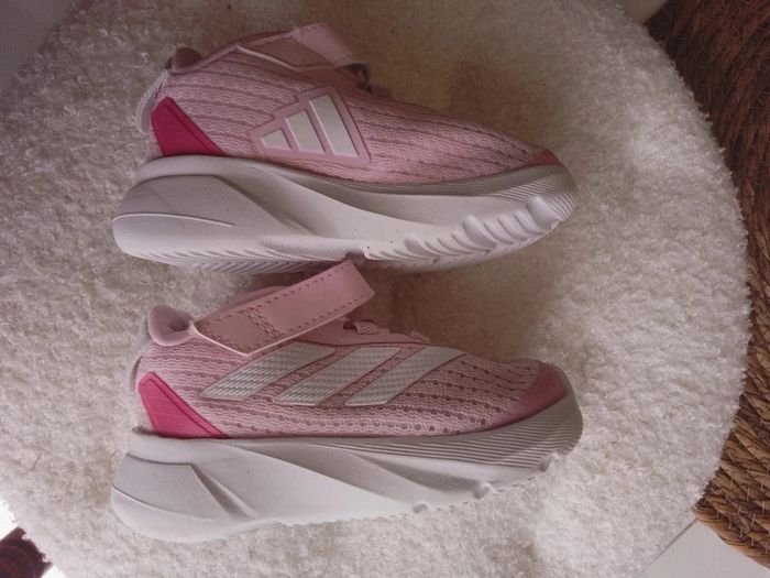Tennis fille adidas pointure 19 - photo numéro 4