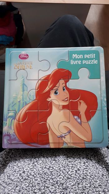 Livre puzzle Disney - La petite sirène