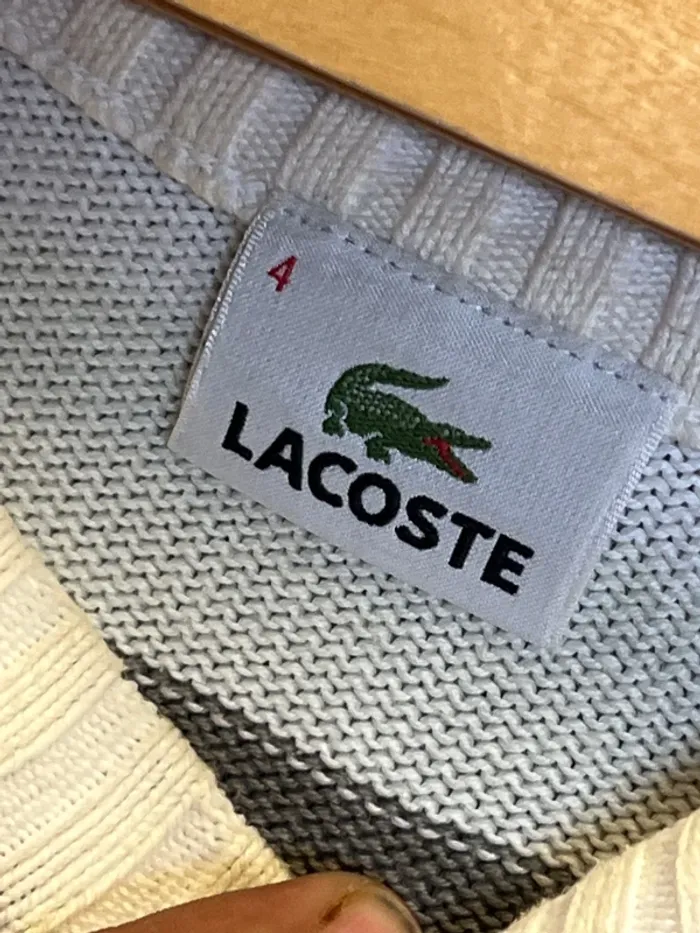 Pull Lacoste 100% Coton Taille 4 (L) - photo numéro 4
