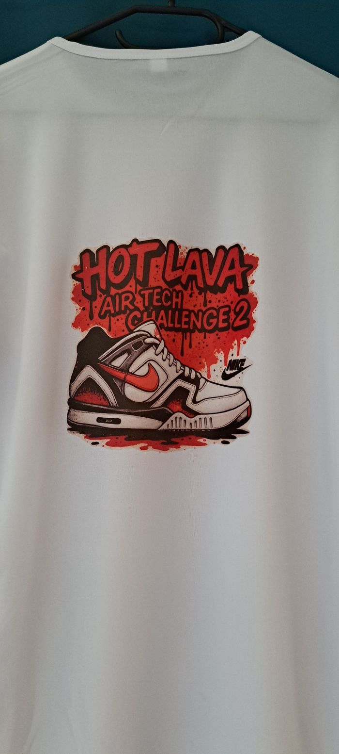 T-shirt imprimé sneakers hot lava - photo numéro 3