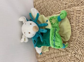 doudou souris marionnette avec soleil vert et creme doudou et compagnie