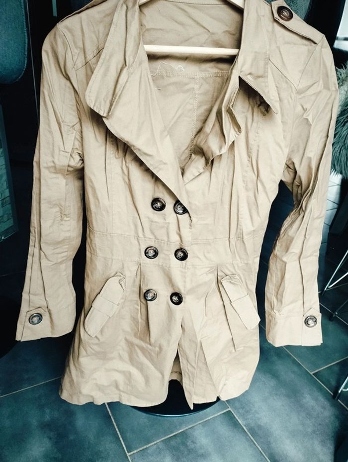 Trench beige neuf t. 36